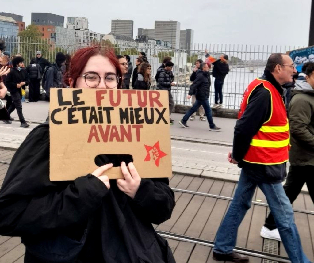 GREVE - Toutes et tous dans les cortèges le 5 novembre !
